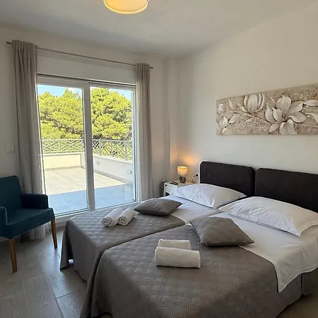 Modro Nebo فيلة